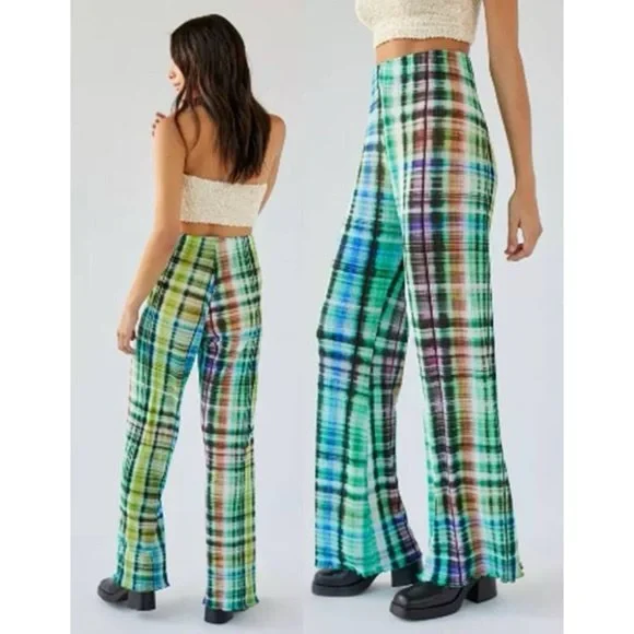 NWT Urban Outfitters Printed Super High Waisted Green Wide-Leg Pant - Picture 2 of 5